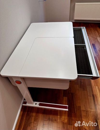 Письменный стол