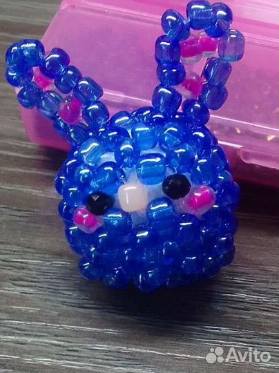 Амигуруми заяц из бисера