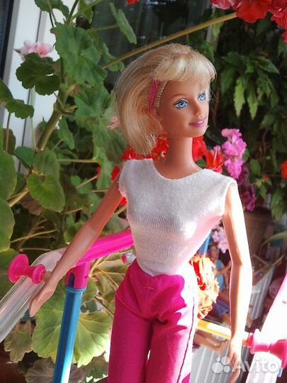 Барби-гимнастка,доктор из 90х винтаж