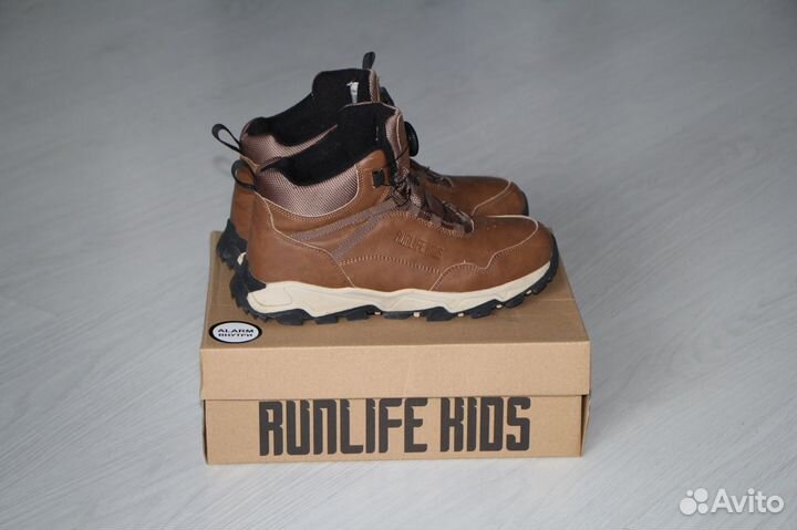 Ботинки р.35-36