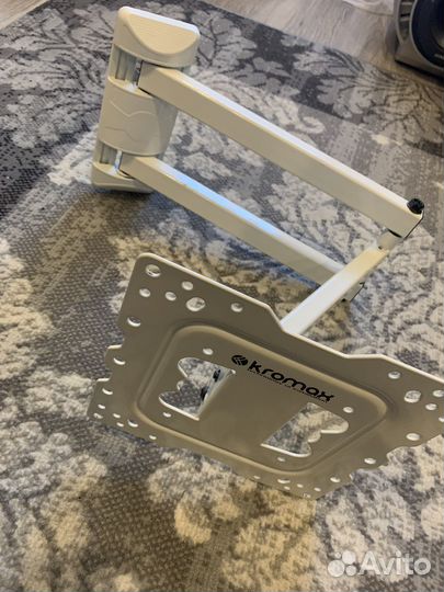 Кронштейн для телевизора