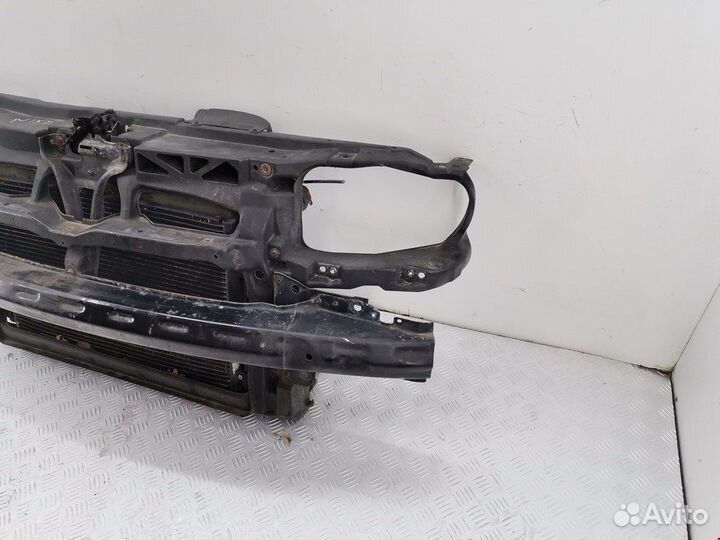 Панель передняя (телевизор) для Volkswagen Golf 4