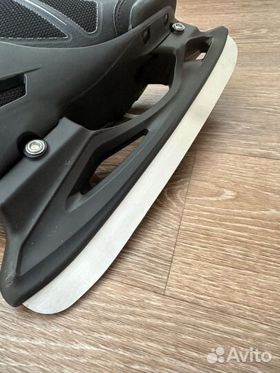 Ледовые коньки Rollerblade