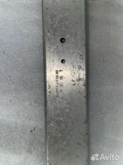 Молдинг (накладка кузовная) задний Mercedes-Benz