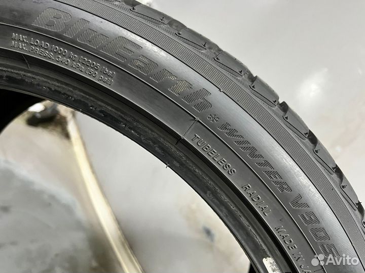 Yokohama BluEarth Winter V905 325/30 R21