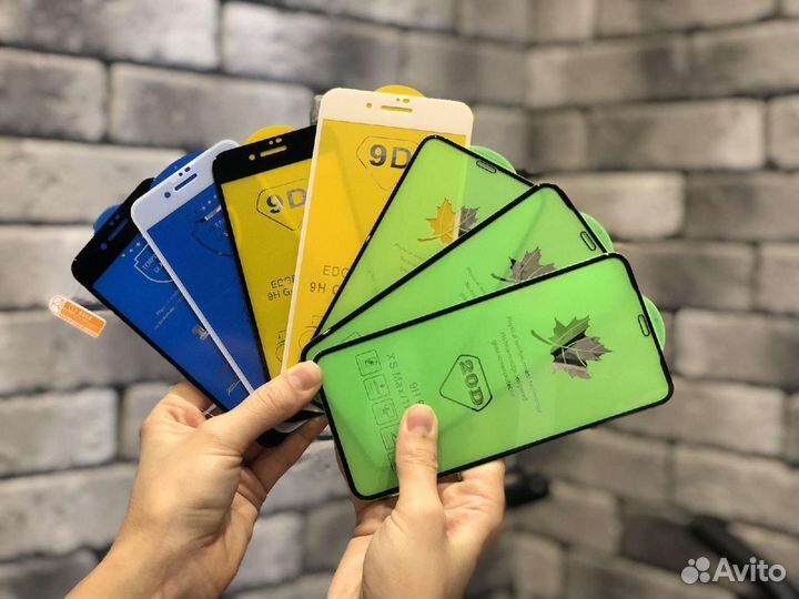 Защитные чехлы и стекла на смартфон