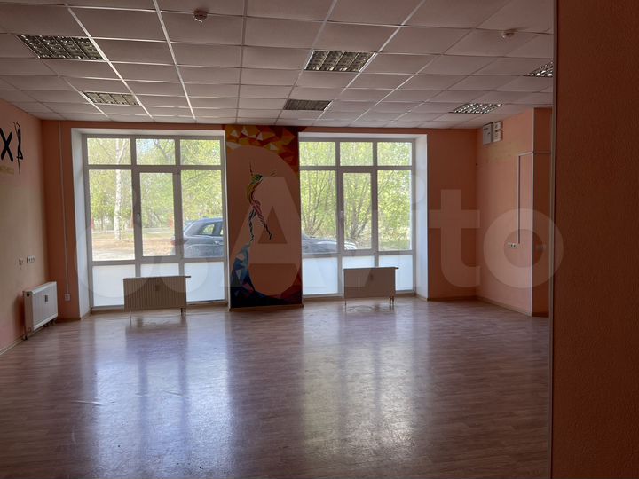 Торговая площадь, 72 м²