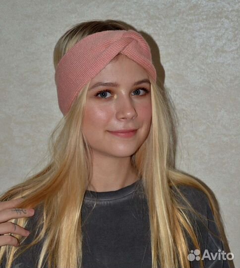 Повязка на голову вязаная,женская