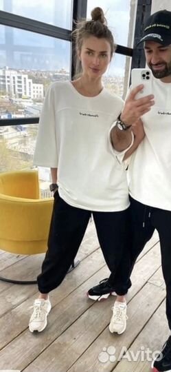 Женский спортивный костюм