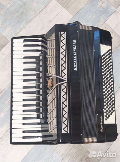 Аккордеон Royal Standart Montana (German)
