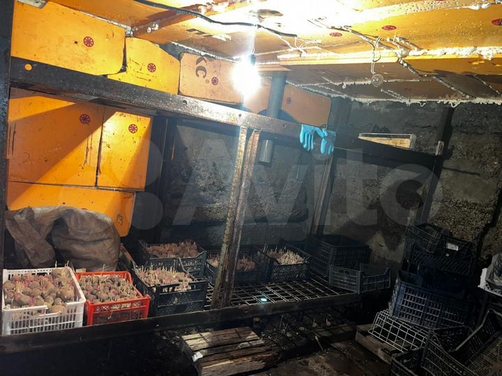 Гараж, > 30 м²