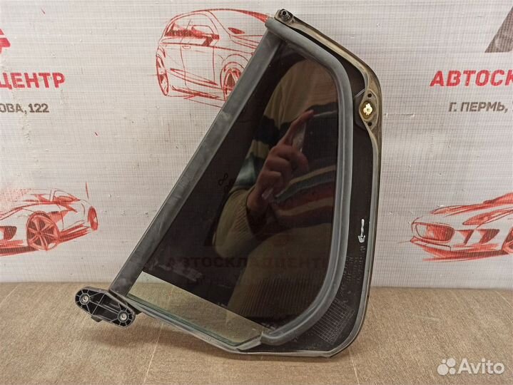 Стекло двери задней правой Volkswagen Golf (Mk7)