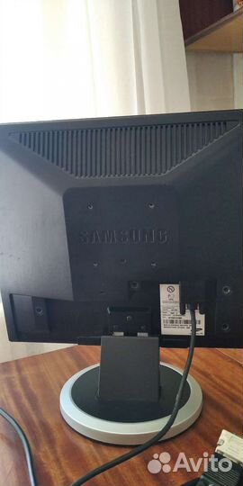 Монитор Samsung syncmaster 730BF
