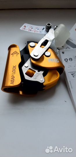 Страховочное устройство Petzl Asap Lock