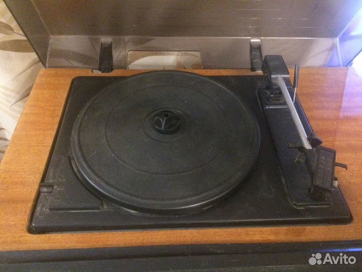 Проигрыватель винила вега 323