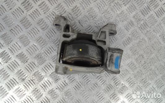 Подушка двигателя дизельная mazda CX-5 1 (UKR16BL0