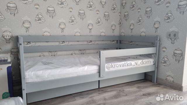 Детская кроватка в наличии в сером цвете