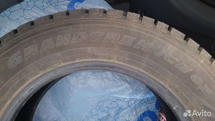 Dunlop Grandtrek Ice 02 225/65 R17 106T