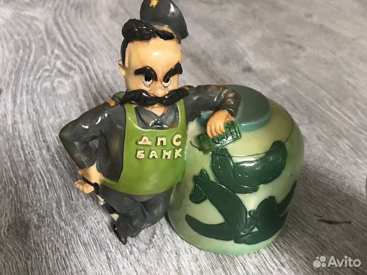 Копилки,статуэтки,гжель