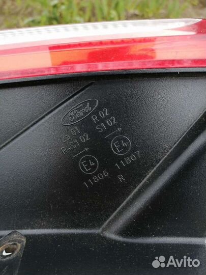 Фонарь задний на Форд фокус 2 хетчбек