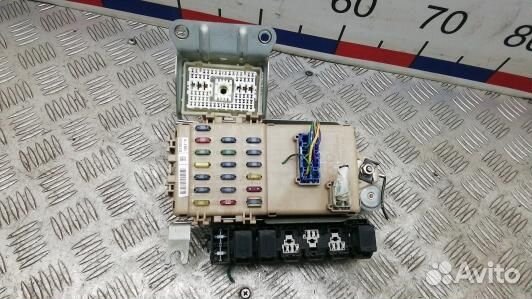 Блок предохранителей subaru legacy 3 (2ST14M102)