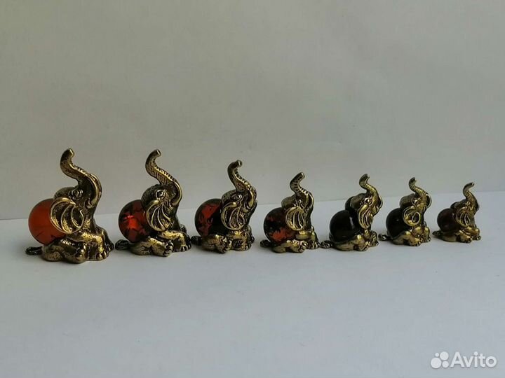 Набор слонов бронза с янтарем