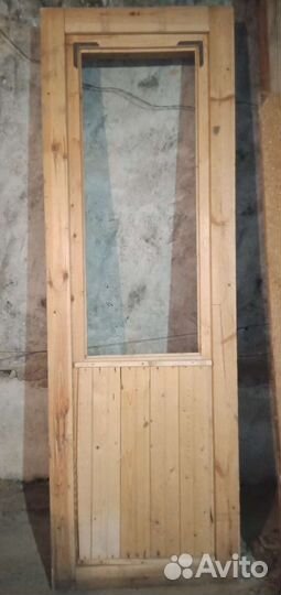 Деревянная дверь балконная