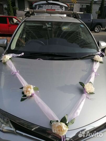 Свадебные украшения на машину.Ленты