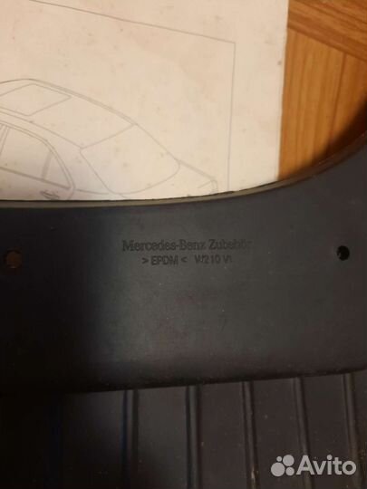 Брызговик левый на mercedes w210