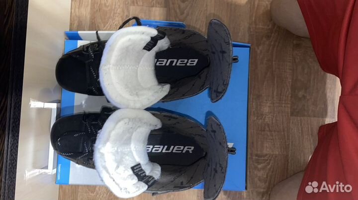 Коньки хоккейные