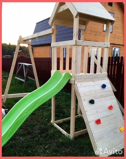 Детская игровая спортивная площадка