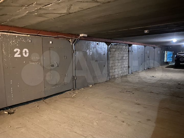 Гараж, > 30 м²