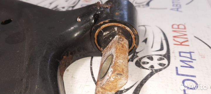 Рычаг передний левый Nissan Qashqai J10