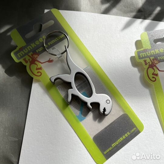 Брелок-открывашка, открывалка