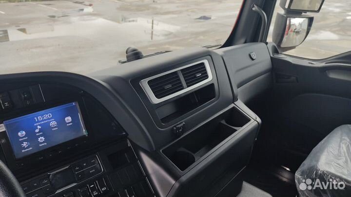 SITRAK C7H 8x4, 2023