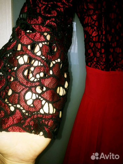 Платье нарядное