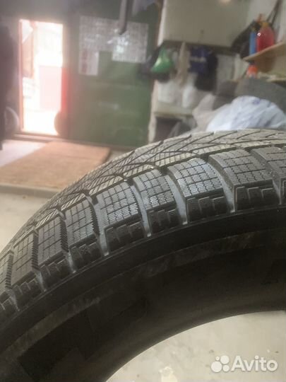 Pirelli Ice Zero FR 265/65 R17