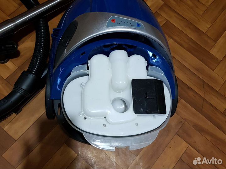 Пылесос с аквафильтром Supra VCS-2096