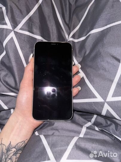 iPhone Xr, 128 ГБ