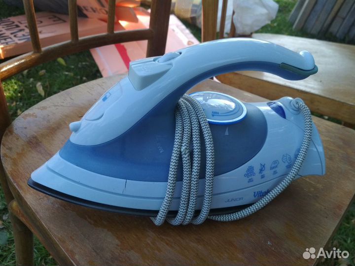 Утюг vitek