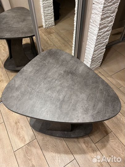 Журнальный столик