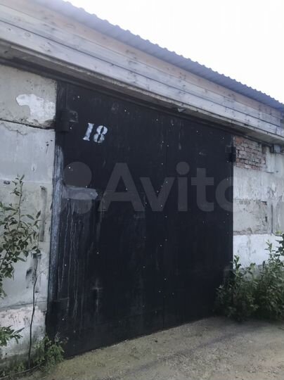 Гараж, > 30 м²