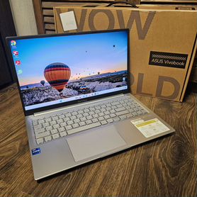 Asus VivoBook x15 Oled 2880x1620 i7 12700H 40/512