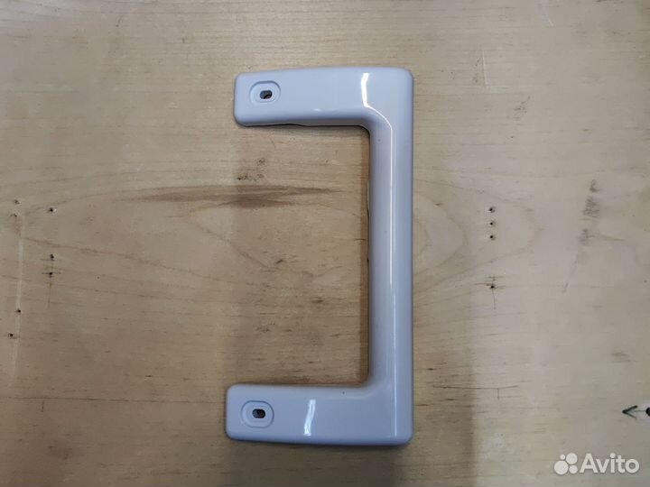 Ручки двери холодильника