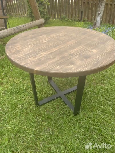 Стол в стиле лофт