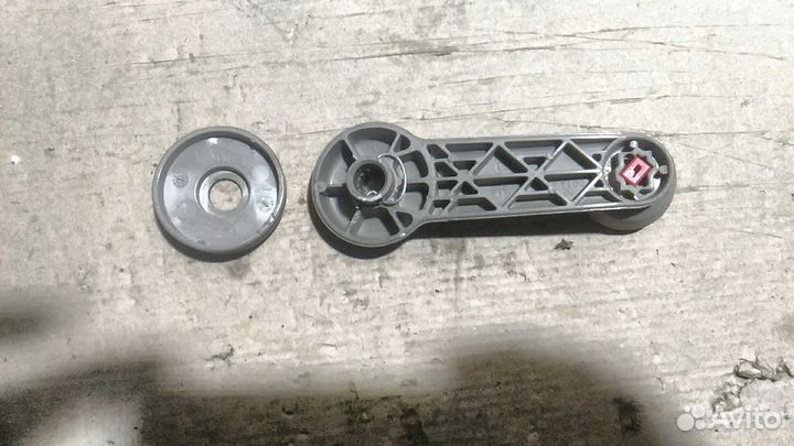 Ручка стеклоподъемника Ford Focus 2