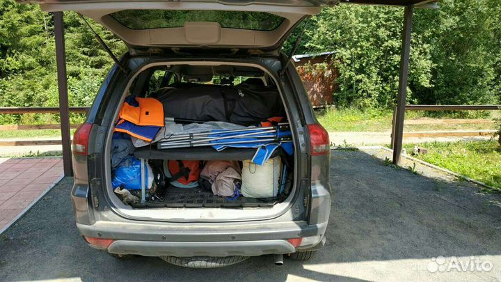 Складная кровать в автомобиль