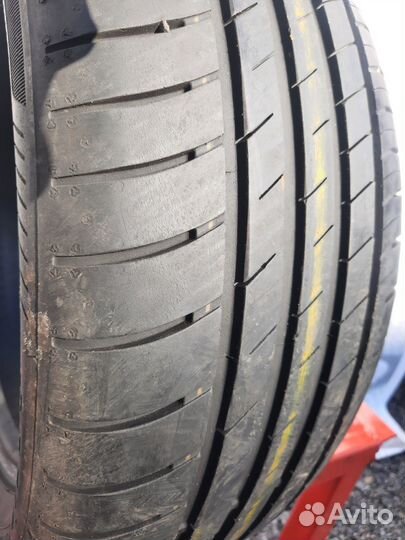 Goodyear EfficientGrip Performance 225/50 R17