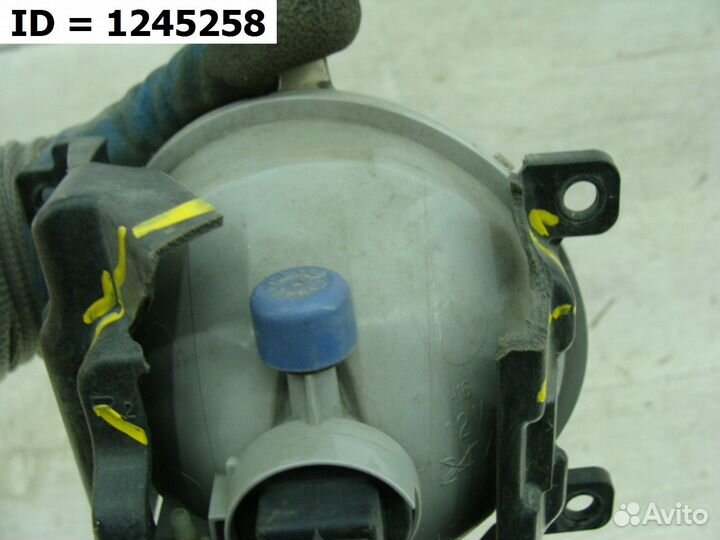 Птф передняя правая Toyota RAV4