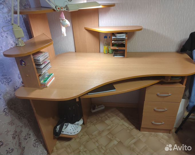 Компьютерный стол